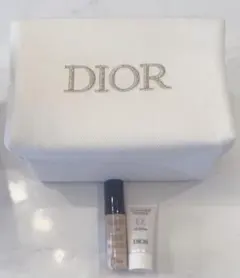 ♡DIOR ホワイト ポーチ♡のサムネイル