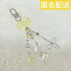 ハンドメイド ビーズキーホルダー 黄色 シルバー ハート リボン