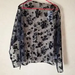 お値下げブラック フラワープリント シアシャツ
