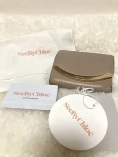 SEE BY CHLOÉのベージュウォレットのサムネイル