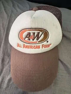 A&W ロゴ刺繍 トラッカーキャップ