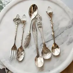 Item thumbnail for item e1bbf4bb-cc3c-41a8-a505-5a8fbece1152