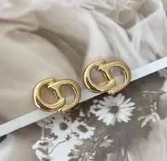 【美品】Dior CDロゴ イヤリング ゴールド 小ぶり 刻印あり