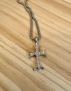 アクリルネックレス 十字架 スケルトン 透明 Lisa lil vinci着用