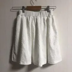 フリーズマート　レディース　フレアミニスカート　白花柄のサムネイル