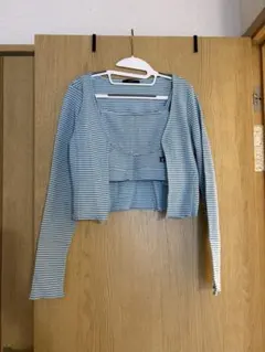 EMODA長袖カーディガン　クロップド丈キャミソール付き