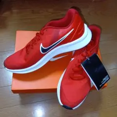 NIKE キッズ/レディース ランニングシューズ 赤色 レッド 23.5cm