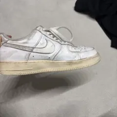 Nike Air Force 1 ホワイト スニーカー