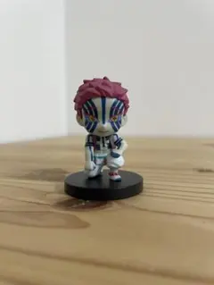 【人気】 鬼滅の刃 猗窩座 ミニフィギュア