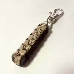 パラコード　ハンドメイド　チャーム　キーホルダー　茶色　ブラウン　ベージュ
