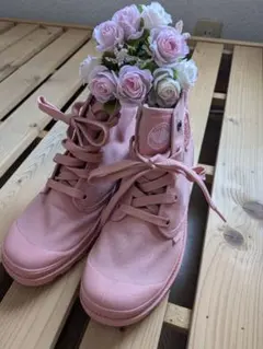 新品未使用♥PALLADIUM パラディウム ピンク スニーカーのサムネイル