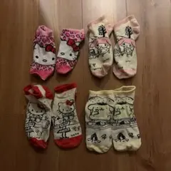 ハローキティとバニーのソックス　four pairs of socks