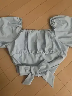 パフスリーブ トップス