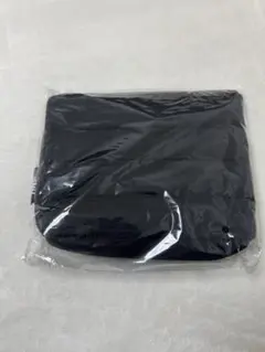 ONE 黒 スクエアポーチ