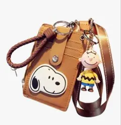 【新品】スヌーピー IDカードホルダー 磁気防止 大容量 カード入れ 定期入れ