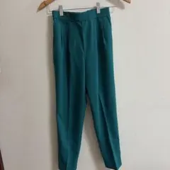グローバルワーク　ウツクシルエット　テーパードパンツ