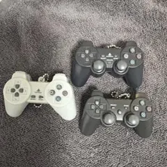 PlayStation コントローラー型キーホルダー　ps2 ps3