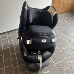 お値下げcybexシローナ車用チャイルドシート　セーフティークッション付きのサムネイル