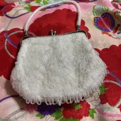 ヴィンテージ　昭和レトロな可愛いビーズバッグ　フリンジが揺れるパーティバッグ