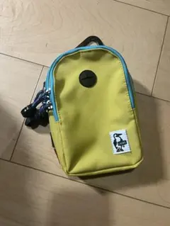 イエロー ボディバッグ カラビナ付き　チャムス