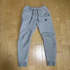 Nike グレー テックフリース下