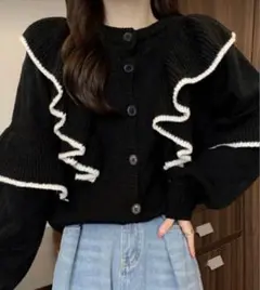 フリル　ニット　カーディガン　ブラック　バイカラー