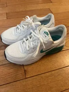 NIKE W AIR MAX EXCEE ホワイト/グリーン スニーカー23cm
