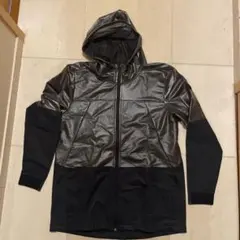 (新品未使用)Under Armour メタリック フード付きジャケット