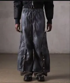 Item thumbnail for item 19112455-20dd-457e-ab18-a908e6fc68a6