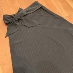 美品 ZARA フレアスカート リボン付き ピンストライプ オフィス 通学のサムネイル