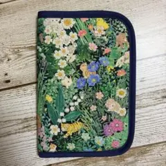 ユキエモン　ボタニカルフラワー　ハンドメイド　お薬手帳ケース