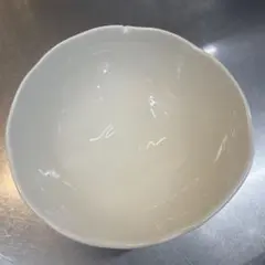 白磁 三足鉢 陶器 皿 鉢 欠けありのサムネイル