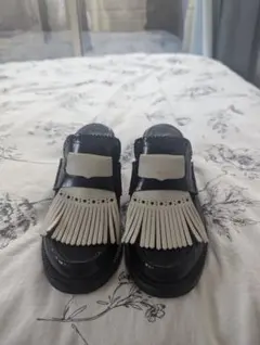 Burberry フリンジ付きミュール 黒