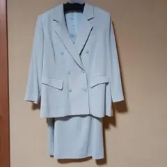 薄い水色 ストライプ ダブルブレストスーツ