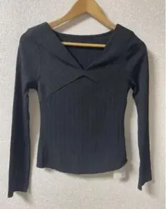 値下げsnidel vネック　ニット　薄手　2018年　スリット　新品　未使用