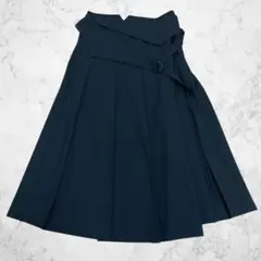 アンテプリマ　ロング　プリーツ　スカート　ロゴ入り金具　ベルト付き　黒　Lのサムネイル