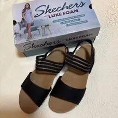 お買得【新品・未使用】Skechersサンダル 32825/BLK 8 25cmのサムネイル