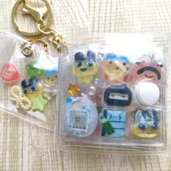 匿名配送　キーホルダー付きミニシール帳　完成品　95