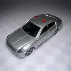 トミカ　日産スカイライン覆面パトカーのサムネイル