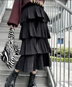 美品 プリーツティアードフリルロングスカート