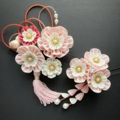 つまみ細工 髪飾り 七五三 成人式 着物 和装　薄ピンク