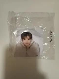 TREASURE ジュンギュ カプセルトイクリップ