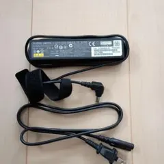 Fujitsu ACアダプター CP500585-03