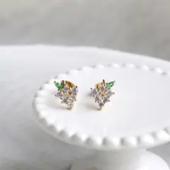 colleca la コレカラ フルーツビジューピアス ぶどう くだもののサムネイル