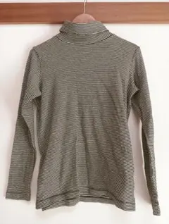 ハイネックカットソー