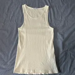 ZARA タンクトップクリーム色