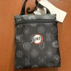 ユニクロ　鬼滅の刃　コラボ　エコバック