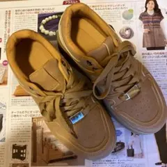 プラットフォーム スニーカー