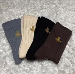 ヴィヴィアンウエストウッド　ゴールドロゴ刺繍　秋冬　厚手レディース靴下　4足