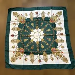 ビンテージ装飾的な緑のシルク風スカーフ